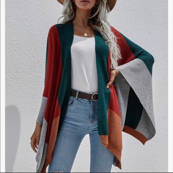 Open Front Color Block Batwing Ruana - Picture 4 of 9